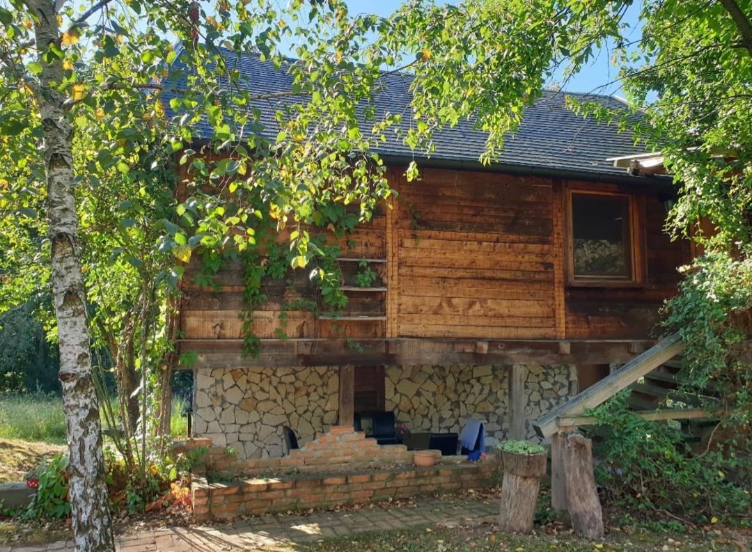 Log Cabin Belgrade Exterior photo