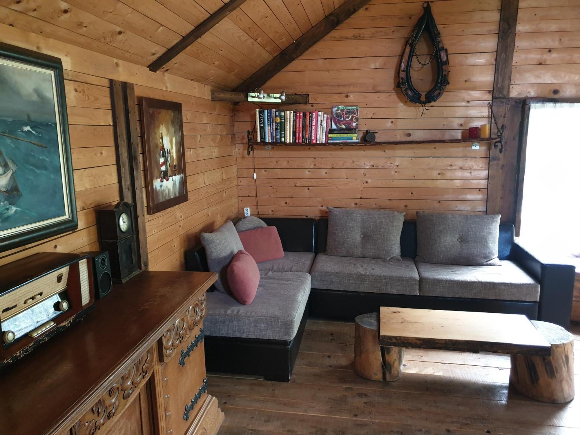 Log Cabin Belgrade Exterior photo